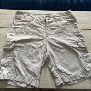 Columbia Women’s Tan Cargo Shorts